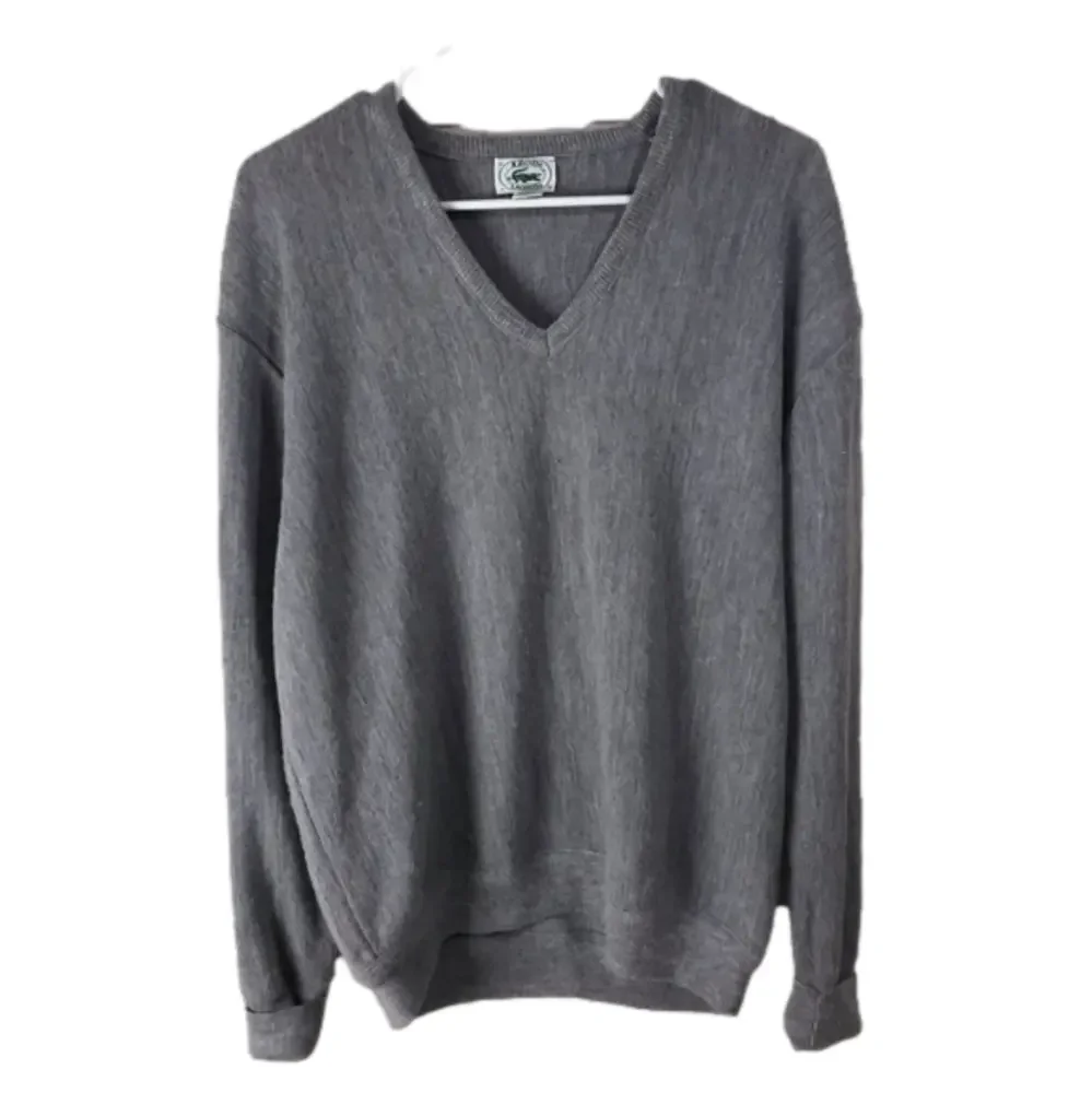 VINTAGE Izod Lacoste Sweater Mens large Gray Crocodile V Neck Mens